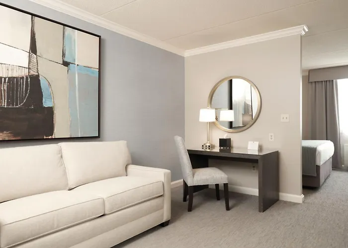 Ethan Allen Hotel
