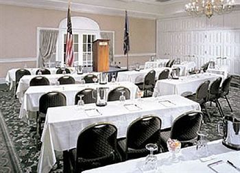 Hotel Ethan Allen 4*
